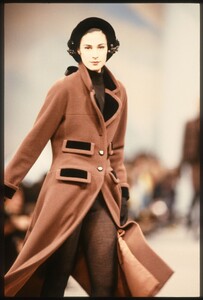 Deborah_Klein_Chanel_FW1989_03.jpg