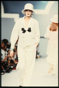 Deborah_Klein_Chanel_SS1989_04.jpg