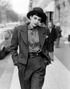 Deborah_Klein_Christian_Dior_FW1985_54.jpg