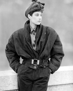 Deborah_Klein_Michel_Klein_FW1985_18.jpg