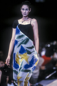 Deborah_Klein_Yohji_Yamamoto_SS1989_03.jpg