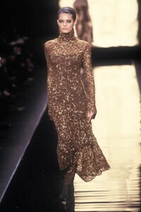 DonnaKaran2001WomenRTW88.thumb.jpg.bc7963a9f20e4bcc52895ded90737abe.jpg