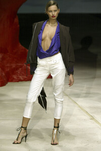 EmanuelUngaro2003SS10.thumb.jpg.426f733a56e52359018115c3cc0ce313.jpg