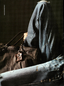 Ermanno_Scervino_Fall_Winter_2005_06_02.thumb.png.db99ed8b264dcb33bcc323402cf78836.png