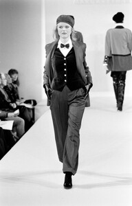 Eva_Escada_FW1994_11.jpg