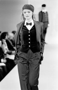 Eva_Escada_FW1994_12.jpg