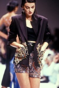 GianfrancoFerre1990WomenRTW8.thumb.jpg.6486da357b8118b3ea52a053dfd9ce2f.jpg