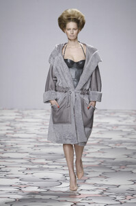 Giles2010WomenFW4.thumb.jpg.a8a9c2db088df4f1f3cc84fcc52a2741.jpg