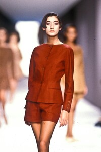 Gisele_Zelauy_Claude_Montana_SS1990_02.jpg