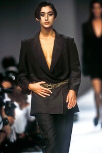 Gisele_Zelauy_Claude_Montana_SS1990_05.jpg