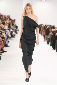 GivenchyF23040.thumb.jpg.b072d595d3f5e1dca979d92f683c0cae.jpg