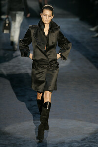 Gucci2005WomenFW57.thumb.jpg.16ff86d8e4aa2e5d8ce14a45fbfadc61.jpg