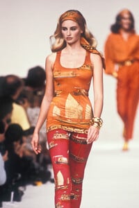 Hermes1991WomenSS13.thumb.jpg.a91206547f8ad39ab7cf39decc28c6dd.jpg