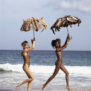 Iman_by_Norman_Parkinson_Town&Country_1989.jpg