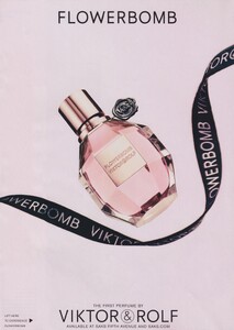 Inez__Vinoodh_Viktor__Rolf_Flowerbomb_Fragrance_2009_02.thumb.jpg.0f0baee0f313bd2e409c1259f58563b9.jpg