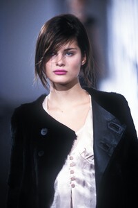 IsabelMarant2001WomenRTW6.thumb.jpg.3a8a52e05dce970ebd99b1cf9def5299.jpg