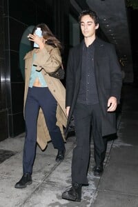 Kaia-Gerber---Leaving-WME-with-a-friend-in-Beverly-Hills-33.jpg