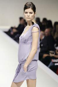 LaPerla2004SS10.thumb.jpg.3d6a953f3fbad98ce3dc005eb4ae0f0c.jpg