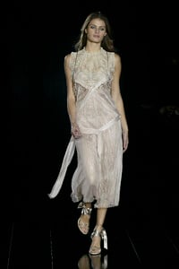 LaPerla2005FW23.thumb.jpg.a6042f48651f355614c711611c0266c7.jpg