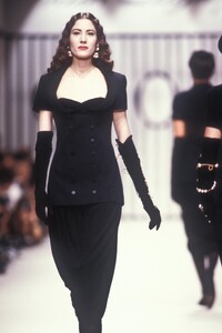 Laura_Lenee_Karl_Lagerfeld_SS1989_03.jpg