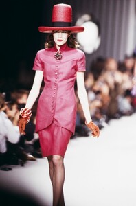 Laura_Lenee_Karl_Lagerfeld_SS1989_05.jpg