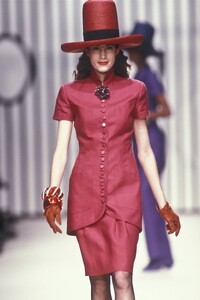 Laura_Lenee_Karl_Lagerfeld_SS1989_07.jpg