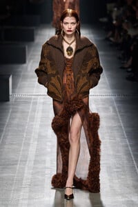 Louise Robert Etro Fall 2024 RTW MFW 1.jpg