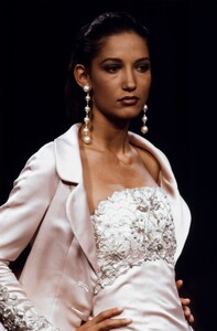 Marpessa_Chanel_HC_FW1989_02.jpg