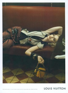 Meisel_Louis_Vuitton_Spring_Summer_2009_05.thumb.jpg.8604e84d56784be8f7bcd623848db3c7.jpg