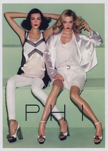 Meisel_Phi_Spring_Summer_2009_03.thumb.jpg.189b3fee5ebf35a66c9d4b9b1443f901.jpg