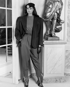 Michele_Gresse_Yves_Saint_Laurent_SS1985_17.jpg