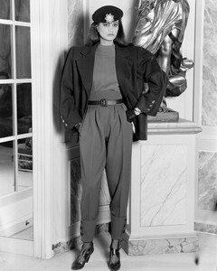 Michele_Gresse_Yves_Saint_Laurent_SS1985_19.jpg