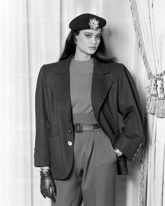 Michele_Gresse_Yves_Saint_Laurent_SS1985_21.jpg