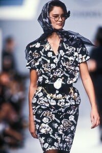 Michele_Quan_Chanel_SS1989_02.jpg