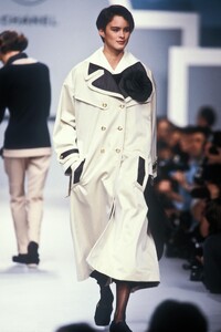 Michele_Quan_Chanel_SS1989_04.jpg