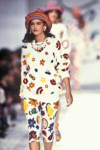 Monica_Enrico_Coveri_SS1989_02.jpg