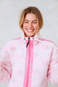 NINETTAFLEECE-ROSEGLOW-002.jpg