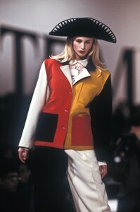 Natalie_Bachmann_Jean-Charles_de_Castelbajac_FW1988.jpg