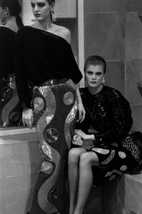 Nicoletta_Rossi_Versace_FW1985_Michel_Maurou_67.jpg