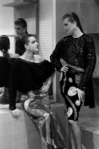 Nicoletta_Rossi_Versace_FW1985_Michel_Maurou_70.jpg