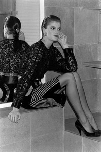 Nicoletta_Rossi_Versace_FW1985_Michel_Maurou_86.jpg