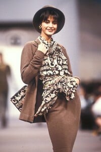 Nika_Balfour_Chanel_FW1989_10.jpg