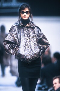 Nika_Balfour_Jean-Charles_de_Castelbajac_FW1989_01.jpg