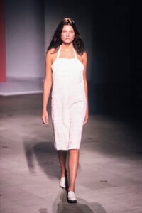 PaulSmith1999WomenRTW13.thumb.jpg.cc5e21e32f0574e892801d9ea1d484b5.jpg