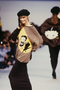 Roberta_Chirko_Jean-Charles_de_Castelbajac_FW1989_02.jpg