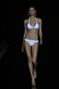 RosaCha2009WomenRTW1.thumb.jpg.798887b1817ddf0a8081cd67b3bf87aa.jpg