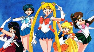 Sailor-Moon_-Grupo-de-chicas-hace-un-Side-by-Side-en-cosplay-recreando-a-las-Sailor-Scouts-2.jpg