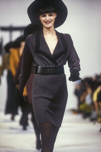 Sonia_Schnetzer_Angelo_Tarlazzi_FW1989_02.jpg