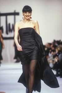 Sonia_Schnetzer_Angelo_Tarlazzi_FW1989_04.jpg