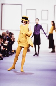 Sonia_Schnetzer_Karl_Lagerfeld_FW1989_02.jpg